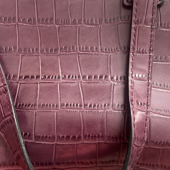 Guess Burgundy Crocodile Crossbody Satchel - Picture 3 of 12